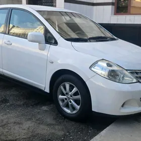 Nissan Versa 2009