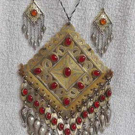 Kümüş gülýaka, gulakhalka