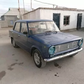 Lada 2104 1985