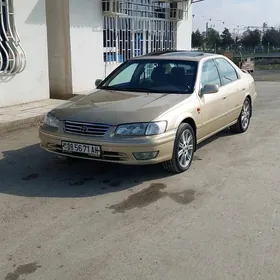 Toyota Camry 2000