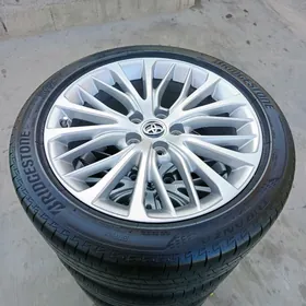 Kemry disge pakrysga 18 morda