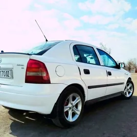 Opel Astra 2001