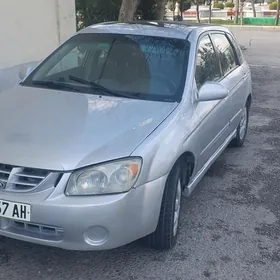 Kia Spectra5 2005