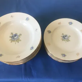 Комплект тарелок, 12 шт. СССР