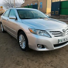 Toyota Camry 2010