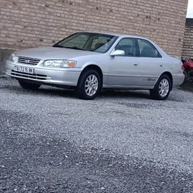 Toyota Camry 2000