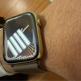 Apple watch 8