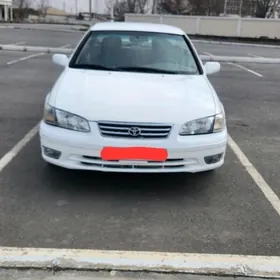 Toyota Camry 1999