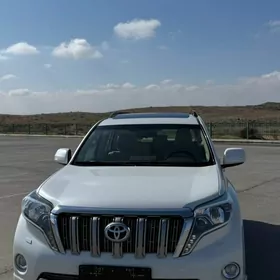 Toyota Land Cruiser Prado 2014
