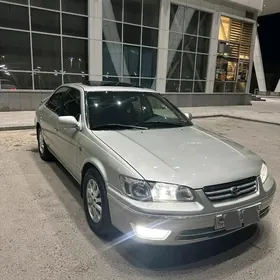 Toyota Camry 2000