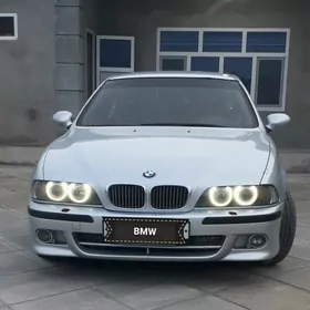 BMW E39 2001