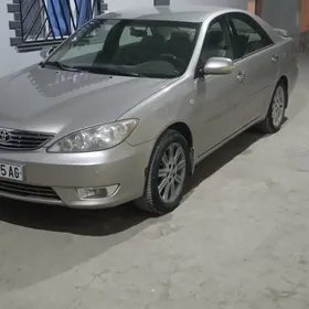 Toyota Camry 2004