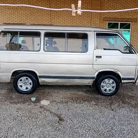 Toyota Hiace 1990