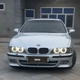 BMW E39 2001