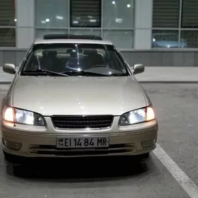 Toyota Camry 2000