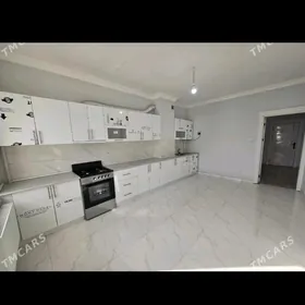 Satlyk jay ànew 3 komnat