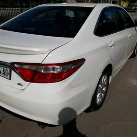 Toyota Camry 2017