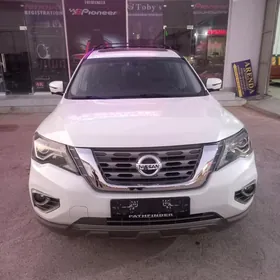 Nissan Pathfinder 2020