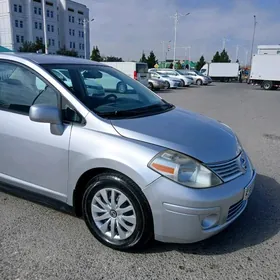 Nissan Versa 2010
