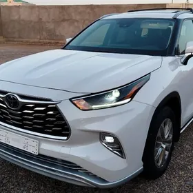 Toyota Highlander 2022