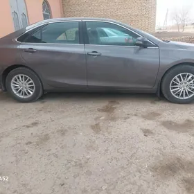 Toyota Camry 2015