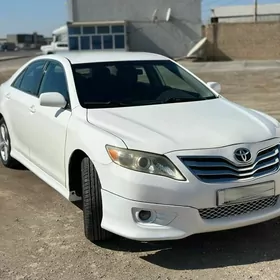 Toyota Camry 2011