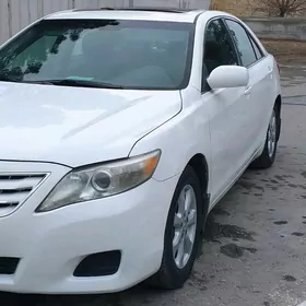 Toyota Camry 2011