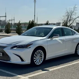 Lexus ES 350 2019