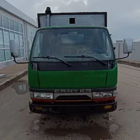 Mitsubishi Canter 2001