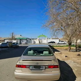 Toyota Camry 1999