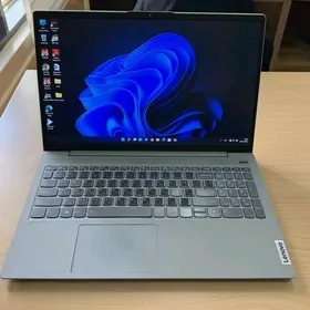 Lenovo core i7-10th/16/512/8