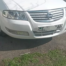 Nissan Sunny 2010