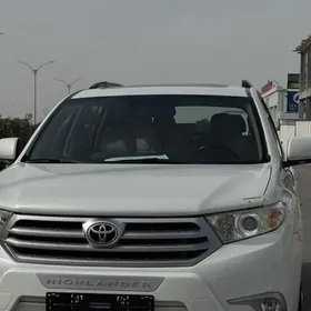 Toyota Highlander 2013