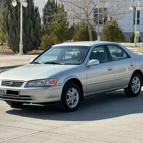 Toyota Camry 2000
