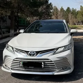 Toyota Camry 2023