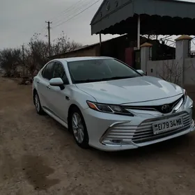 Toyota Camry 2022