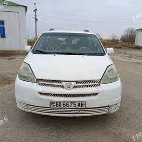 Toyota Sienna 2004