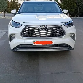 Toyota Highlander 2024