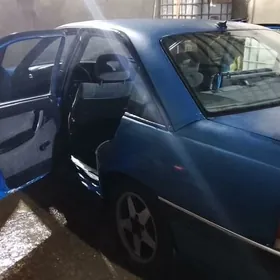 Opel Omega 1992
