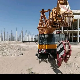 Liebherr A-series 1992