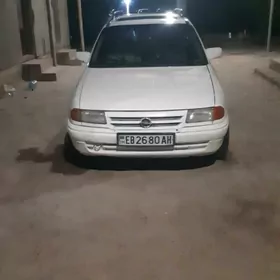 Opel Astra 1993