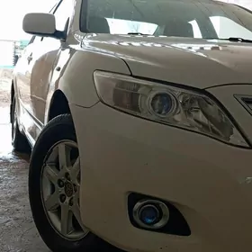 Toyota Camry 2011
