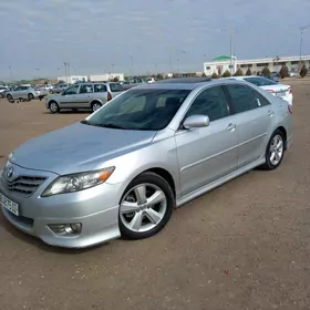 Toyota Camry 2011