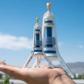 maket 3 ayak bitaraplyk bina