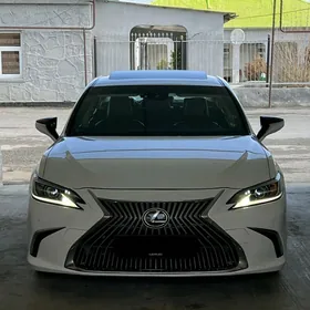 Lexus ES 350 2020
