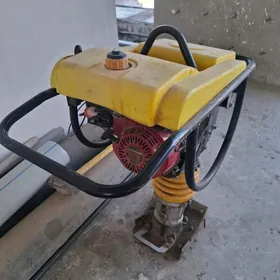 katok ayakly kompaktor