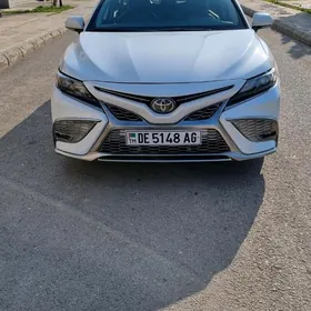 Toyota Camry 2023