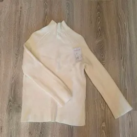 Свитер водолазка