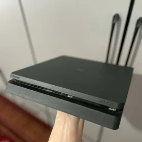 PS4 SLIM 500GB