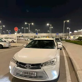 Toyota Camry 2016